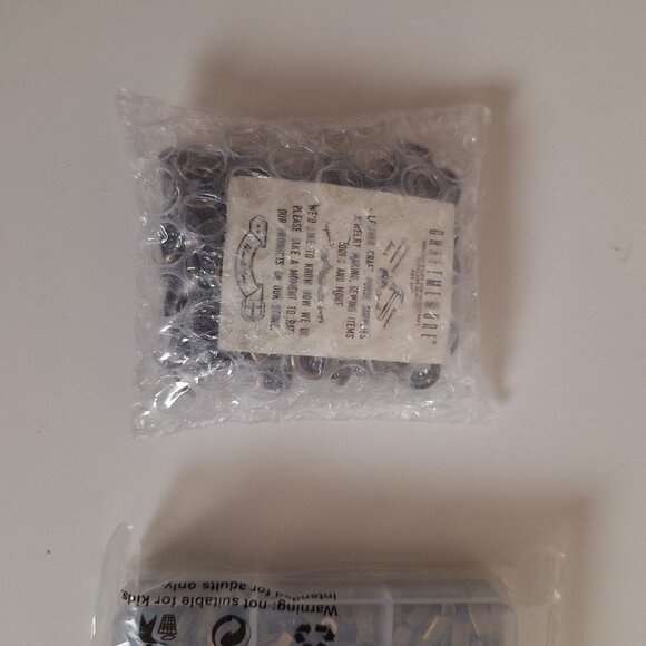 Sewing Bundle - Fasteners and Grommets - Picture 6 of 6